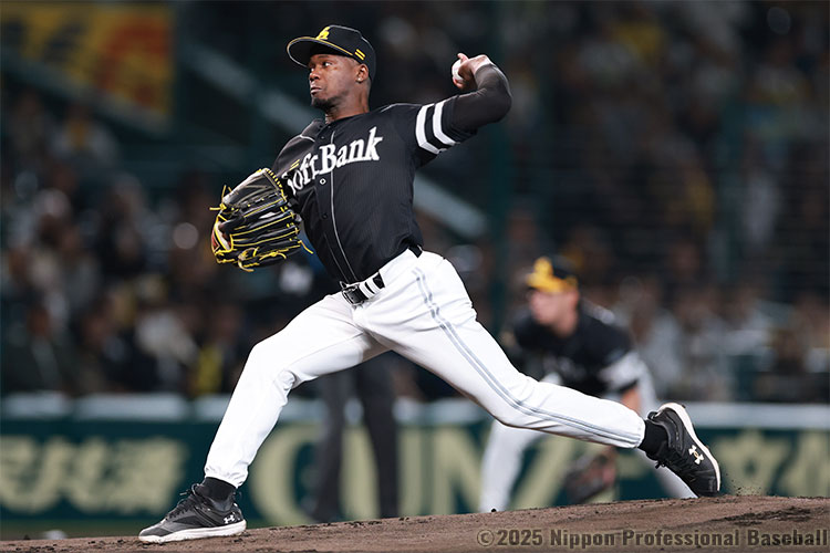 ソフトバンクの先発投手はモイネロ