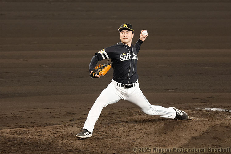 ソフトバンクは6回から3番手・松本晴が登板